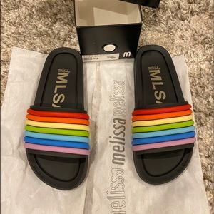 New in Box! Women’s Melissa Beach Slide